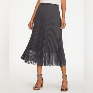 Garnet Hill Women’s Essential Accordion Pleated Grey Midi Skirt Size 10 NWOT